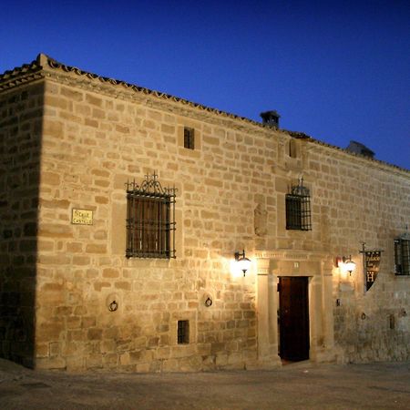 Palacio Las Manillas Sabiote ภายนอก รูปภาพ