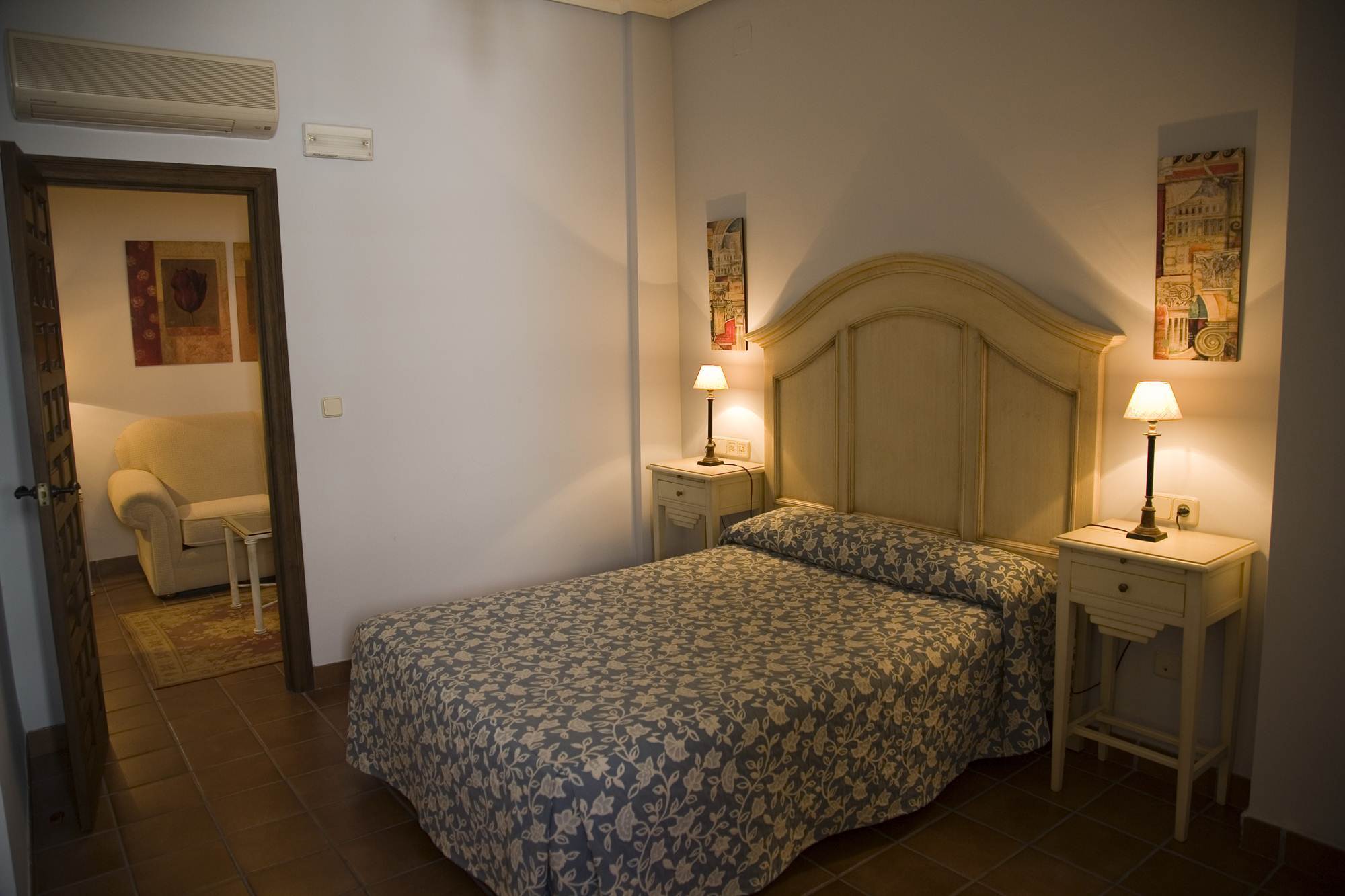 Palacio Las Manillas Sabiote ภายนอก รูปภาพ