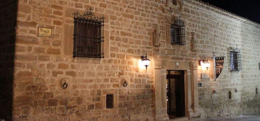 Palacio Las Manillas Sabiote ภายนอก รูปภาพ